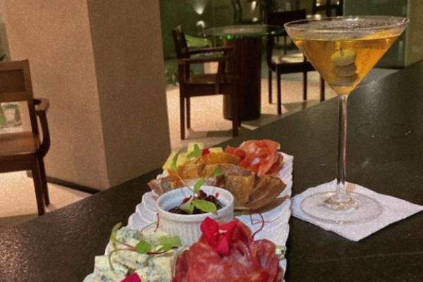 Menu Prime Lobby Bar
